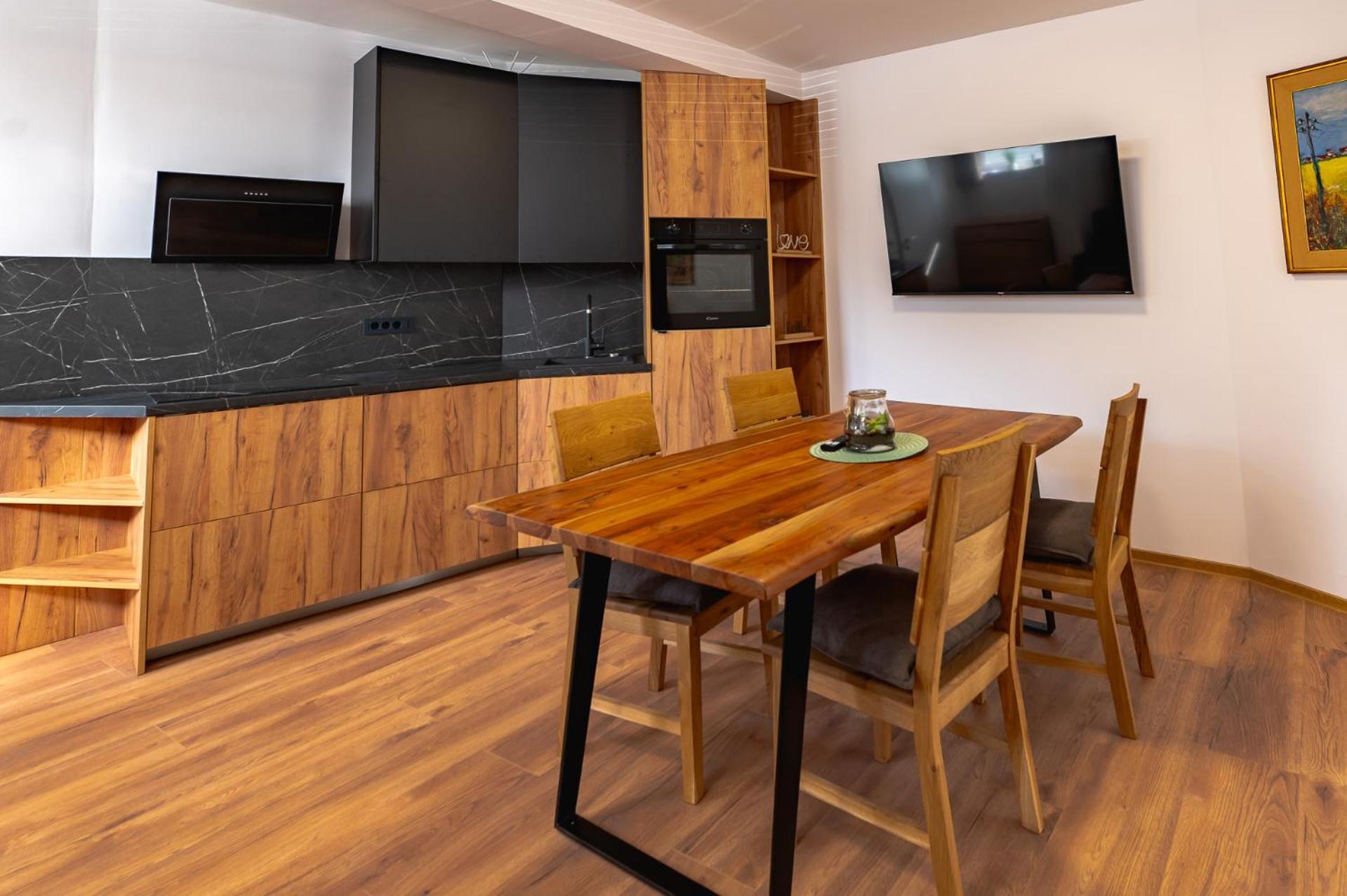 Luxury Ad Apartment *