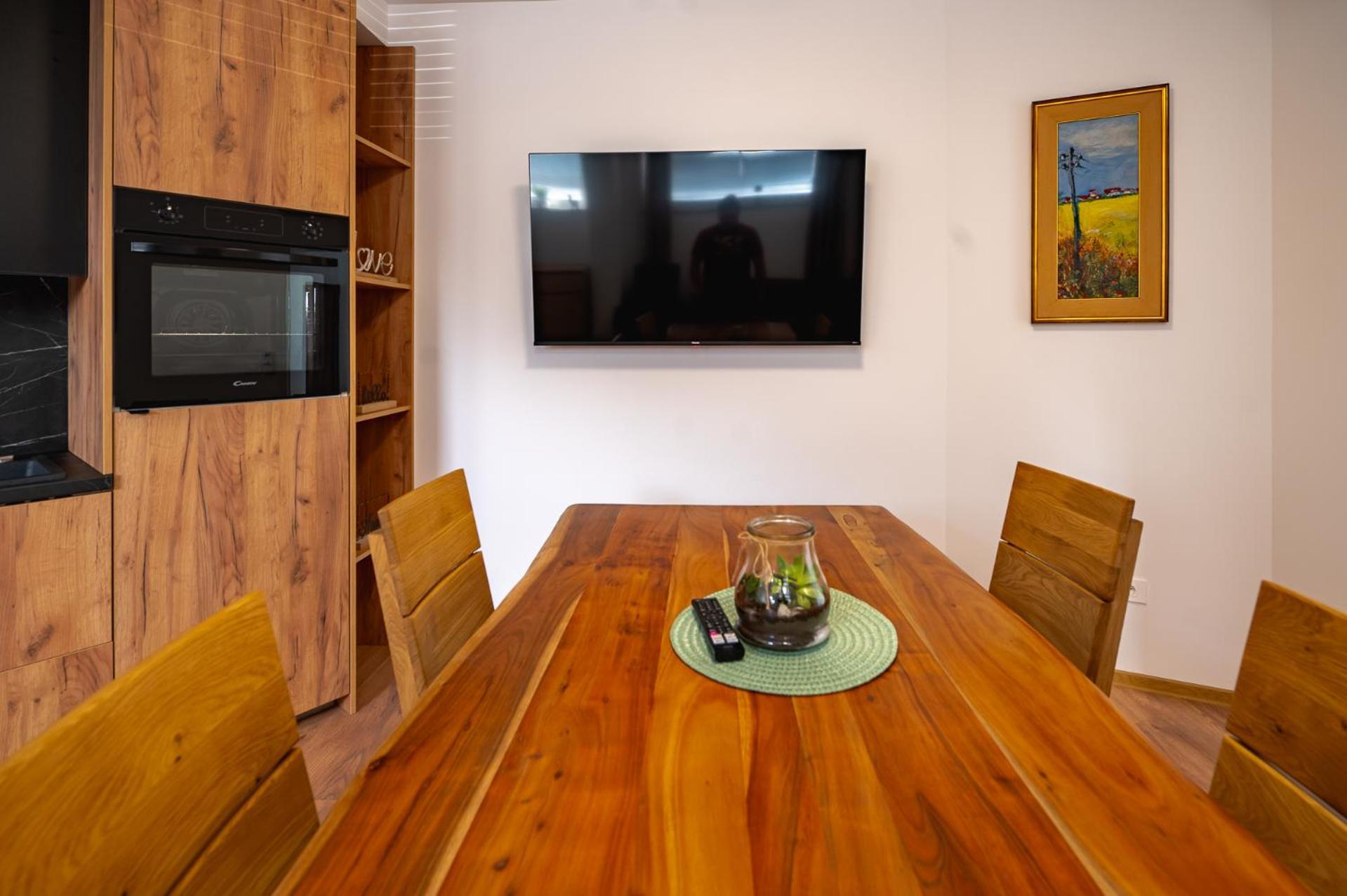 Apartment Luxury Ad